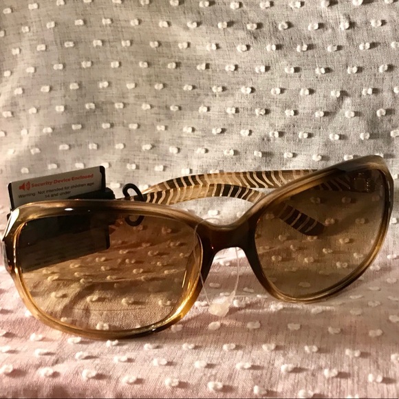 Dana Buchman Accessories - New w/ Tag, Dana Buchman Sunglasses